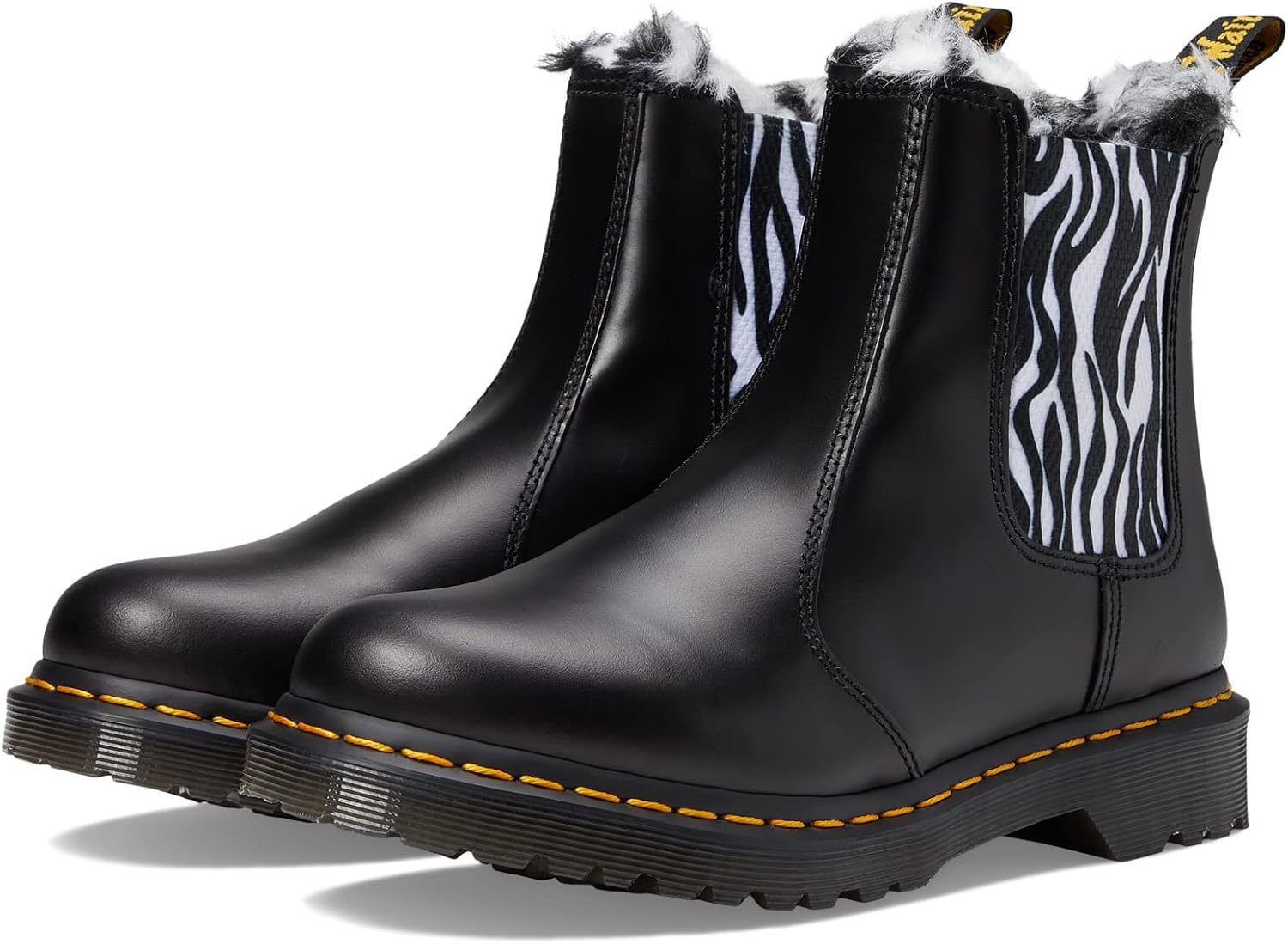 Dr. Martens mens 2976 Chelsea Boot Black Atlas