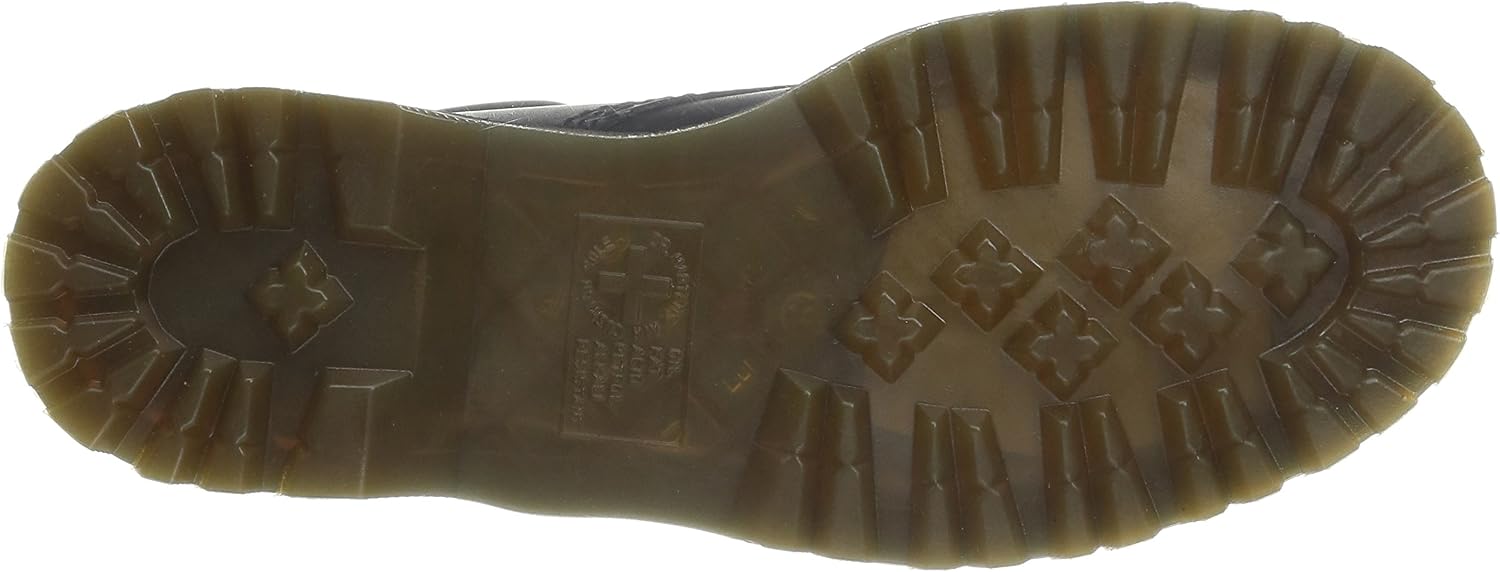 Dr. Martens unisex-adult 0939 Series Black Greasy Boot