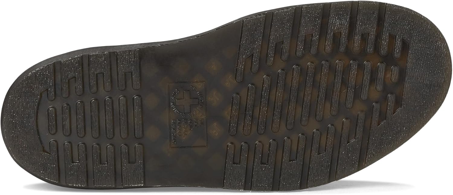 Dr. Martens unisex-adult Wrenlie Black