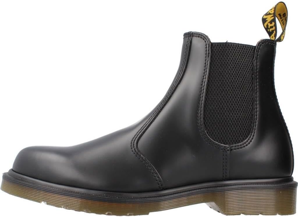 Dr. Martens Unisex 2976 Smooth Leather Chelsea Boot, Black, 6 Women5 Men