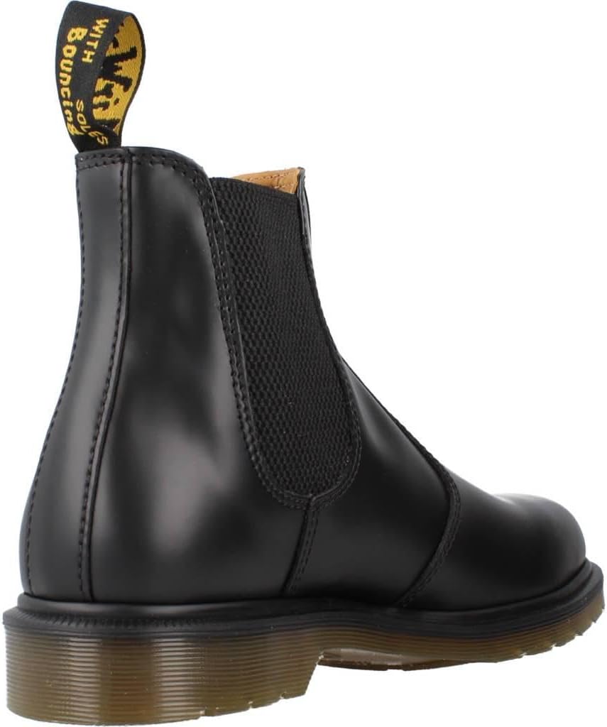 Dr. Martens Unisex 2976 Smooth Leather Chelsea Boot, Black, 6 Women5 Men