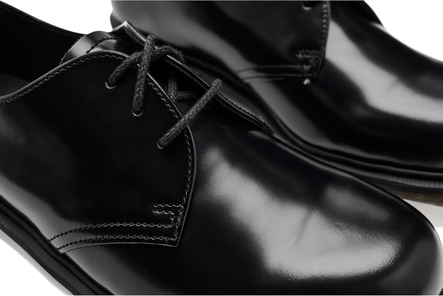 Dr. Martens Unisex-Adult Mayfare Shoes Black