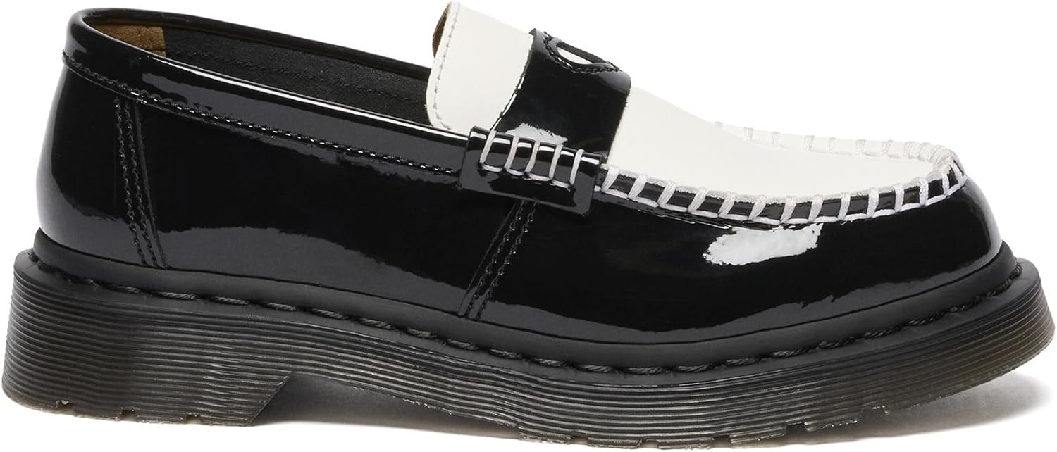Dr. Martens Womens Penton Heart BlackWhite