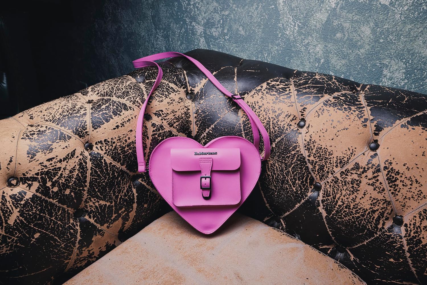Dr. Martens Transparent Heart Shaped Backpack Pink Kiev+pink Smooth